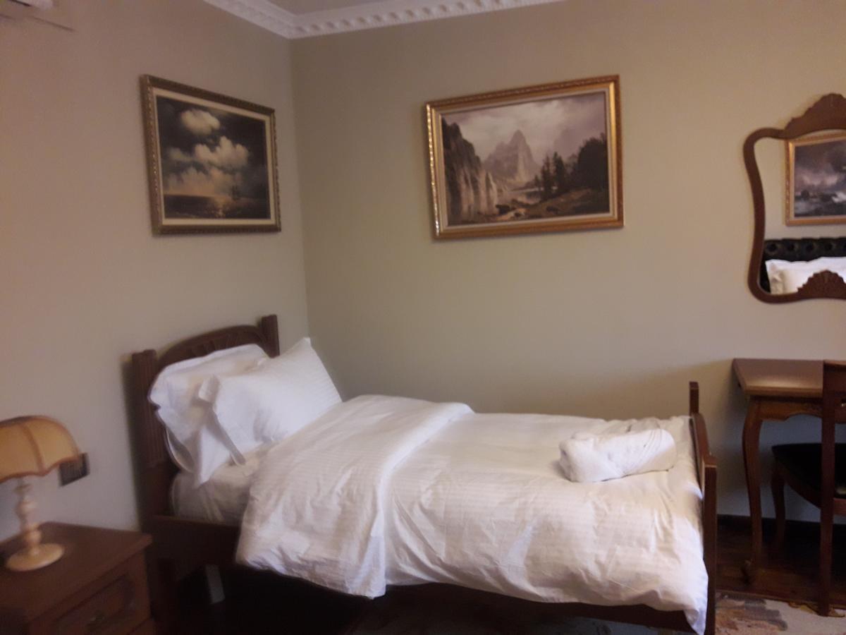 Hotel Vila Mano Korça Kültér fotó